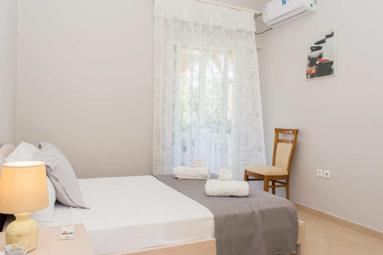 Doroufi Inn Koilás Extérieur photo