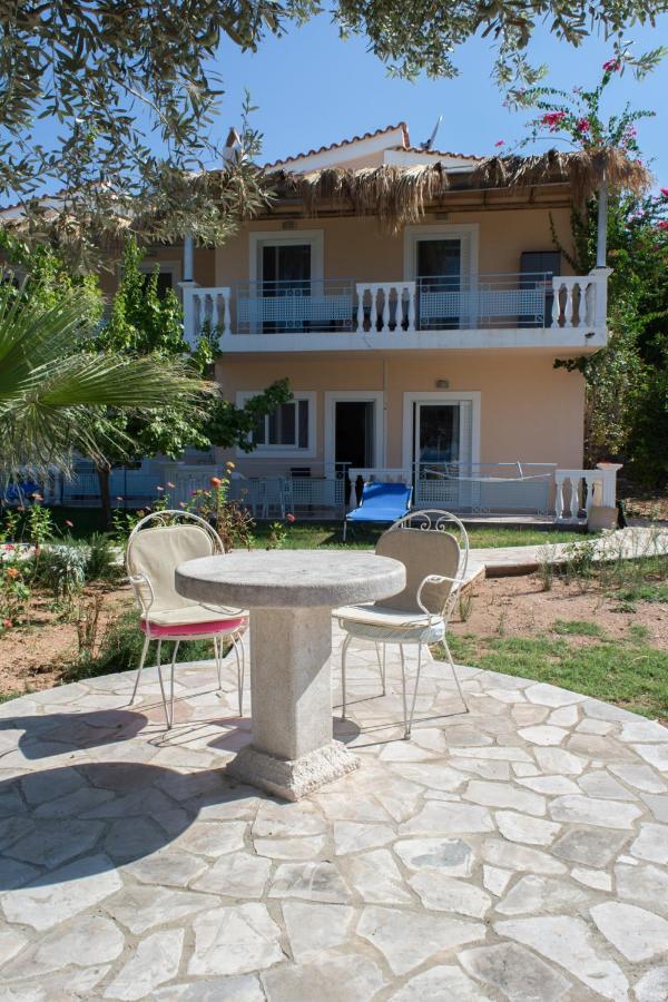 Doroufi Inn Koilás Extérieur photo